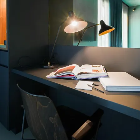 Emilu Design 4* Estugarda