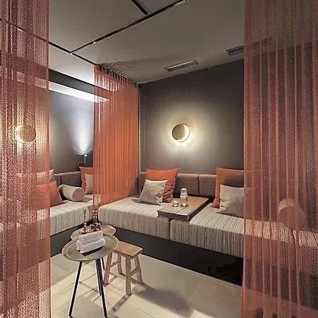 Emilu Design 4*