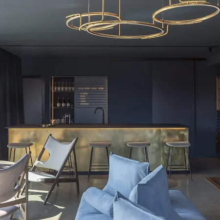 Emilu Design 4*