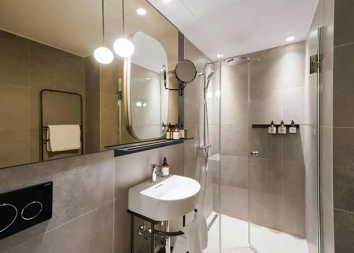 Hotell Emilu Design 4*