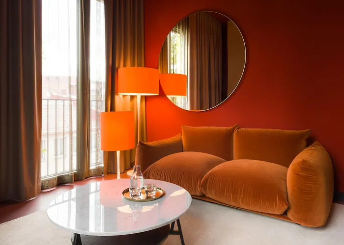 Emilu Design Hotel 4*